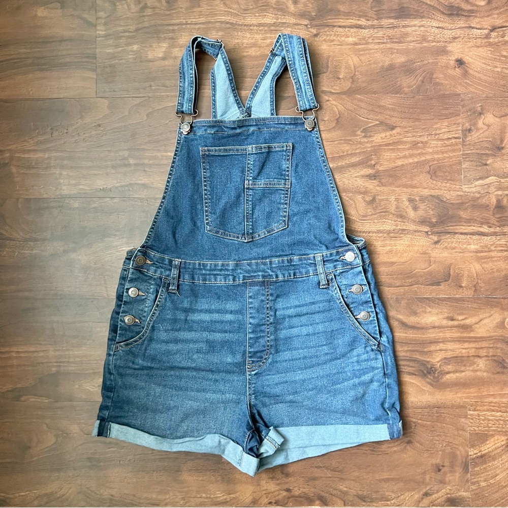 No Boundaries Medium Wash Cuffed Denim Short Overalls Juniors Size L (11-13)